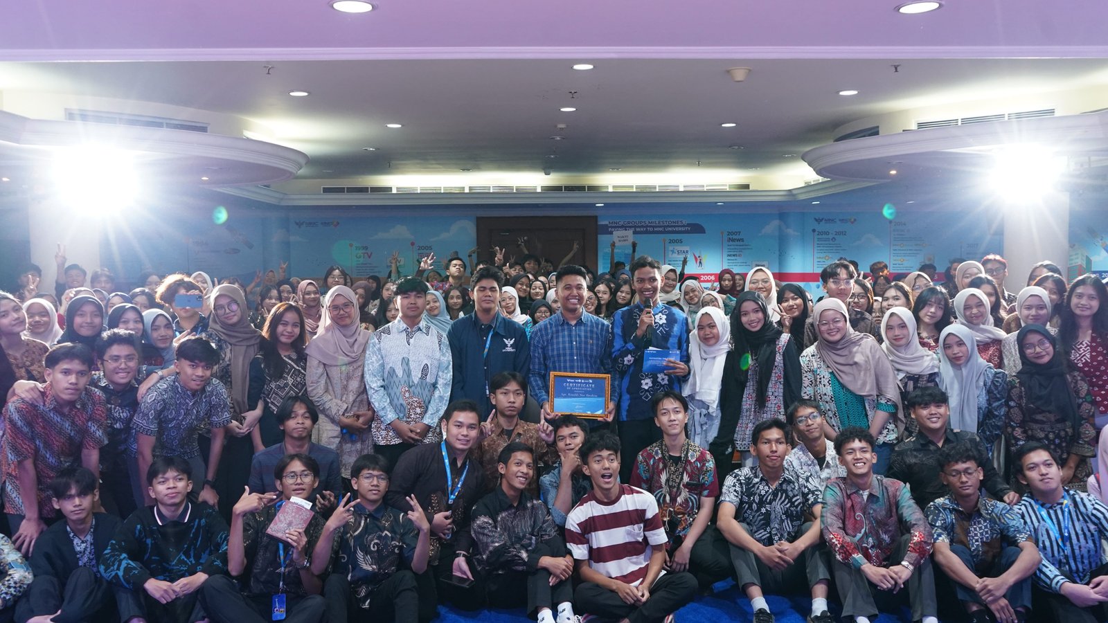 MNC University Bekali Generasi Muda menjadi Pemimpin Visioner melalui Seminar "Navigating the Future: Crafting Visionary Leaders for Global Impact"
