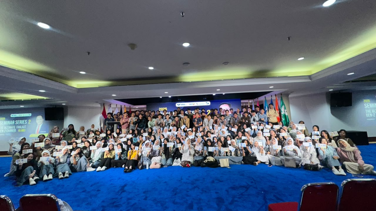 The Ultimate Toolkit Telah Hadir : MNCU Future Leader Scholarship Siapkan Gen-Z Hadapi Dunia Kerja Modern